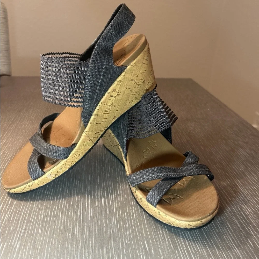 Skechers Black and Tan Wedge‎ Sandals with Stretch Fabric